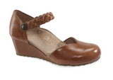 Aetrex Mia in Cognac - Right 3/4 View