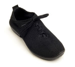 Arcopedico LS in Black - Right 3/4 View