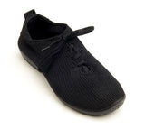 Arcopedico LS in Black - Right 3/4 View